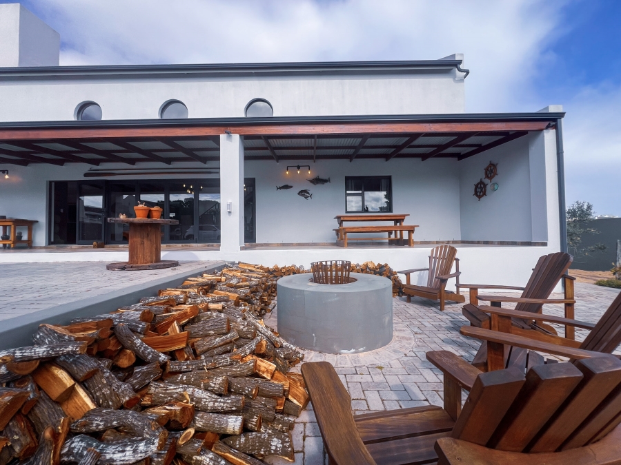 5 Bedroom Property for Sale in Myburgh Park Western Cape